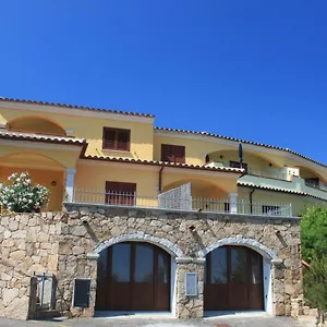 Seaview Apt Budoni Casa vacanze Solita